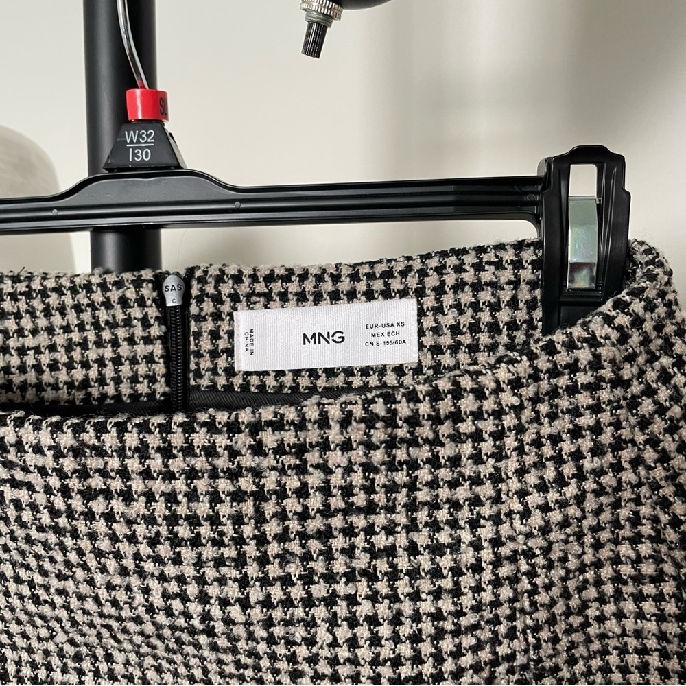 Mango Mini Skirt - Picture 4 of 6
